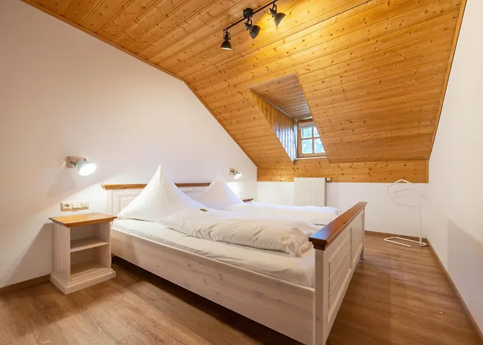 Edlguetl - Hideaway *