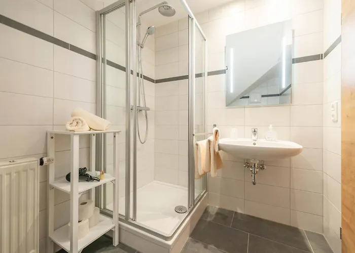 Edlguetl - Hideaway *